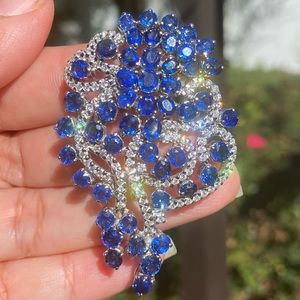 !Beautiful! New Natural Sapphire & Diamond Brooch/Pendant in 18k Solid Gold